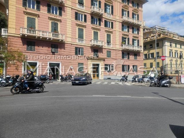 Appartamento in vendita a Genova GE