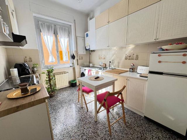 Appartamento in vendita a Genova GE