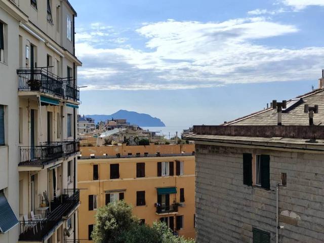 Appartamento in vendita a Genova GE