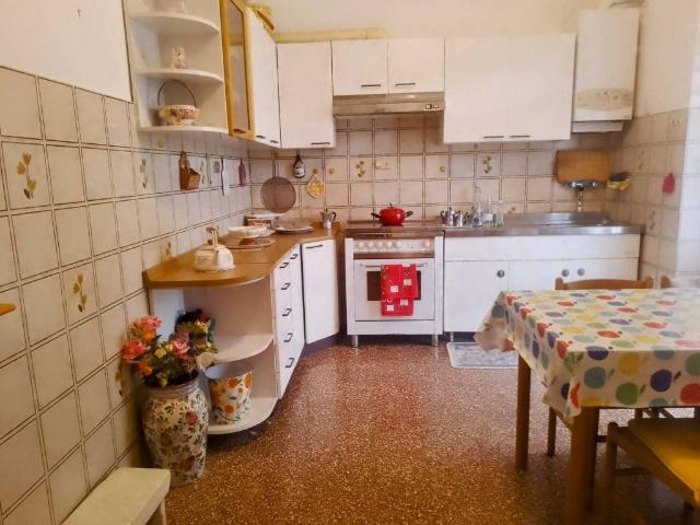 Appartamento in vendita a Genova GE
