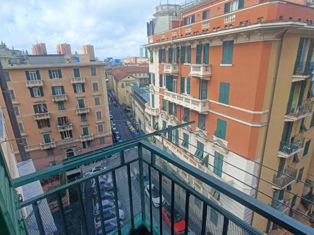 Appartamento in vendita a Genova GE