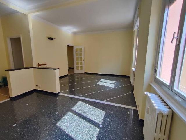 Appartamento in vendita a Genova GE