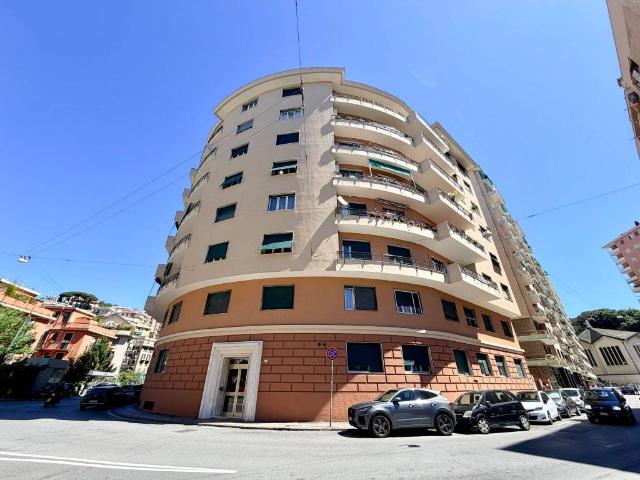 Appartamento in vendita a Genova GE