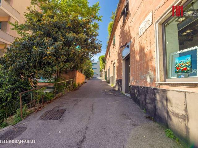 Appartamento in vendita a Genova GE