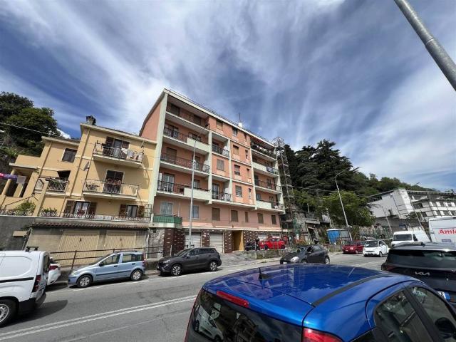Appartamento in vendita a Genova GE
