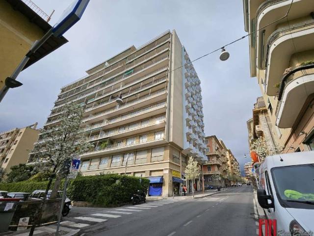 Appartamento in vendita a Genova GE