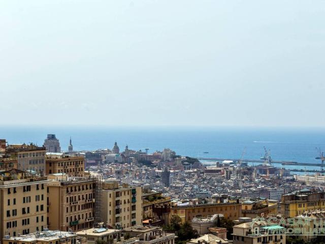 Appartamento in vendita a Genova GE