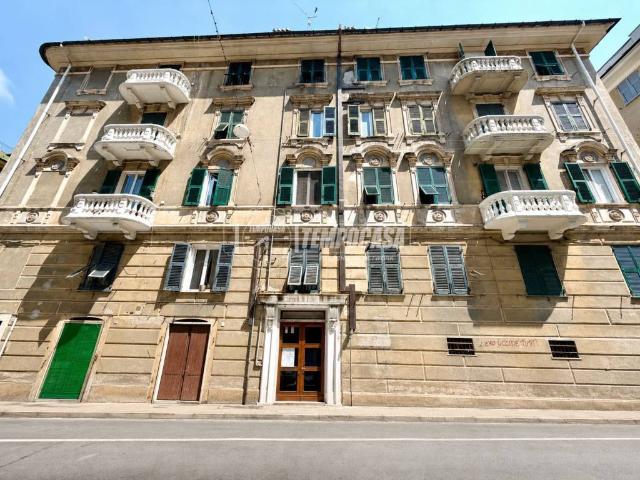 Appartamento in vendita a Genova GE