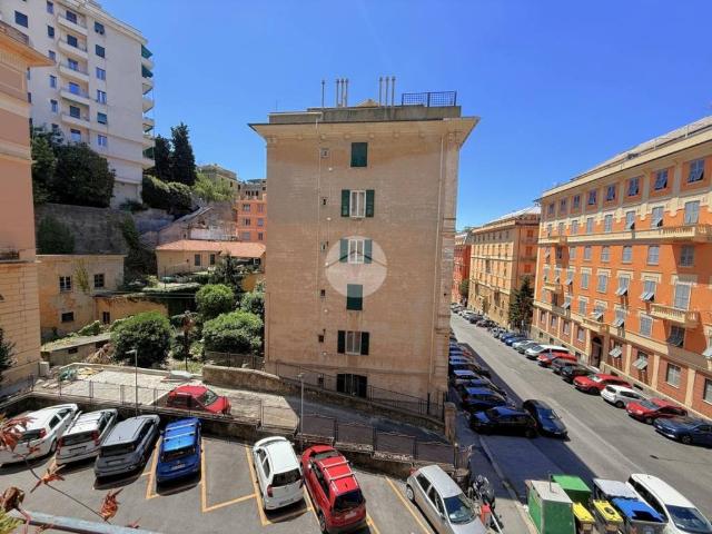 Appartamento in vendita a Genova GE