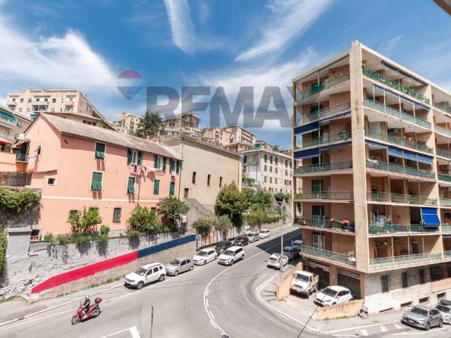 Appartamento in vendita a Genova GE