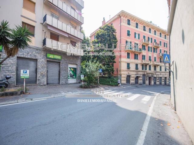 Appartamento in vendita a Genova GE
