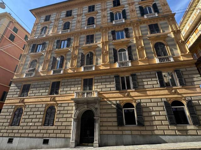 Appartamento in vendita a Genova GE