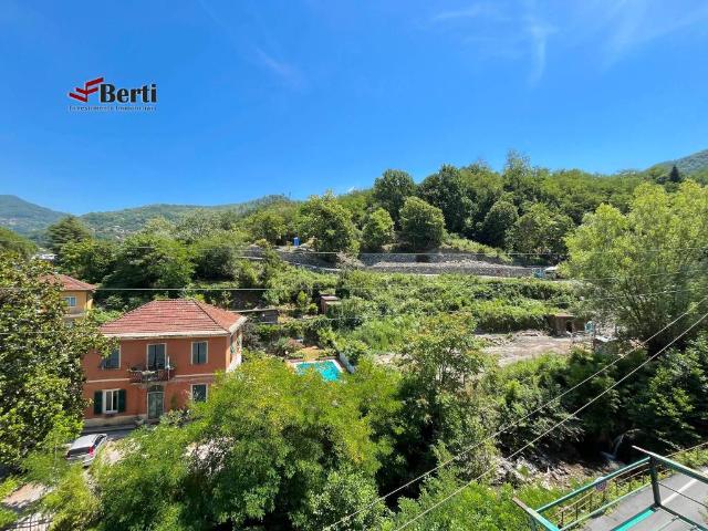 Appartamento in vendita a Genova GE