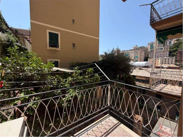 Appartamento in vendita a Genova GE