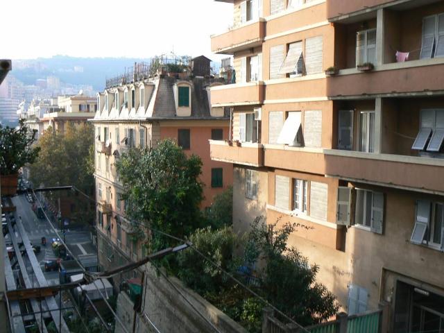 Appartamento in vendita a Genova GE