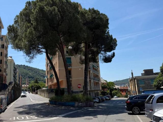 Appartamento in vendita a Genova GE