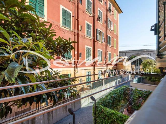 Appartamento in vendita a Genova GE