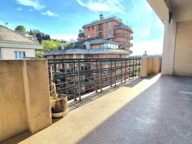 Appartamento in vendita a Genova GE