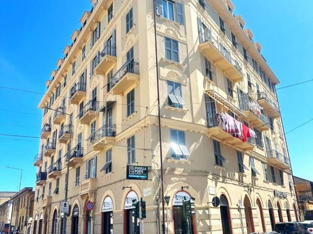 Appartamento in vendita a Genova GE