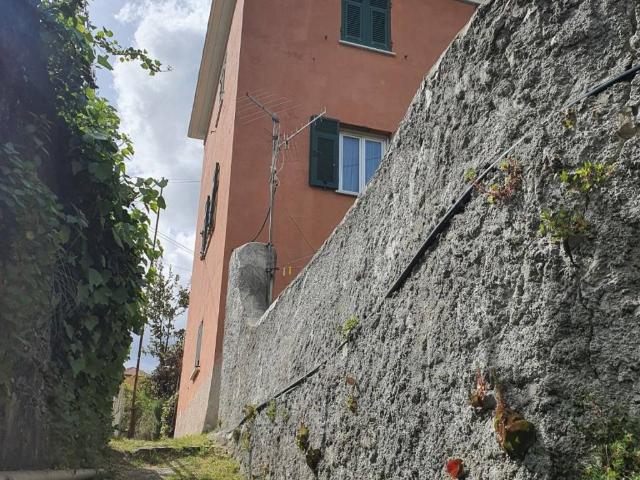 Appartamento in vendita a Genova GE