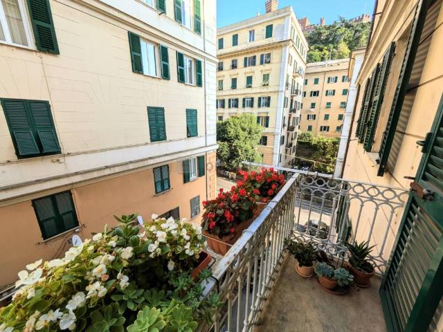 Appartamento in vendita a Genova GE