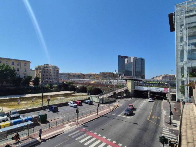 Appartamento in vendita a Genova GE