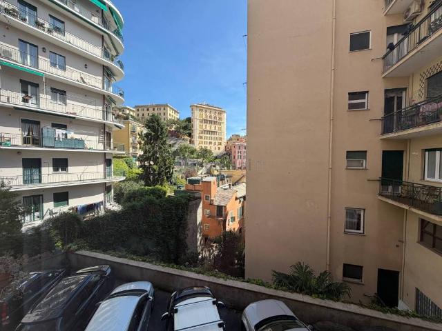 Appartamento in vendita a Genova GE