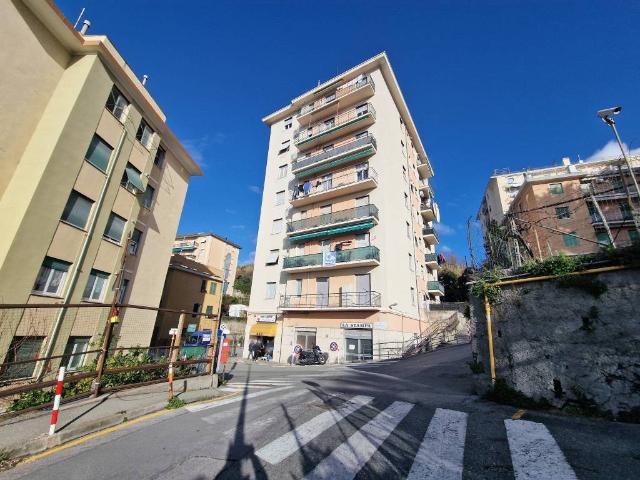 Appartamento in vendita a Genova GE