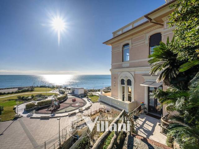 Appartamento in vendita a Genova GE