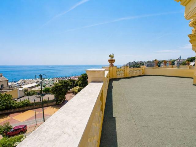 Appartamento in vendita a Genova GE