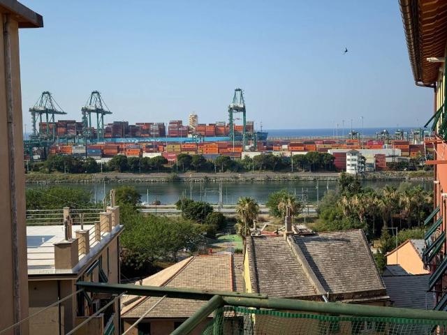 Appartamento in vendita a Genova GE