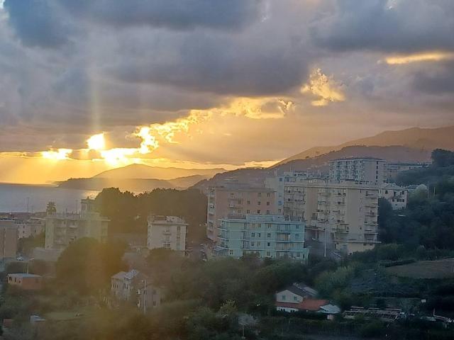 Appartamento in vendita a Genova GE