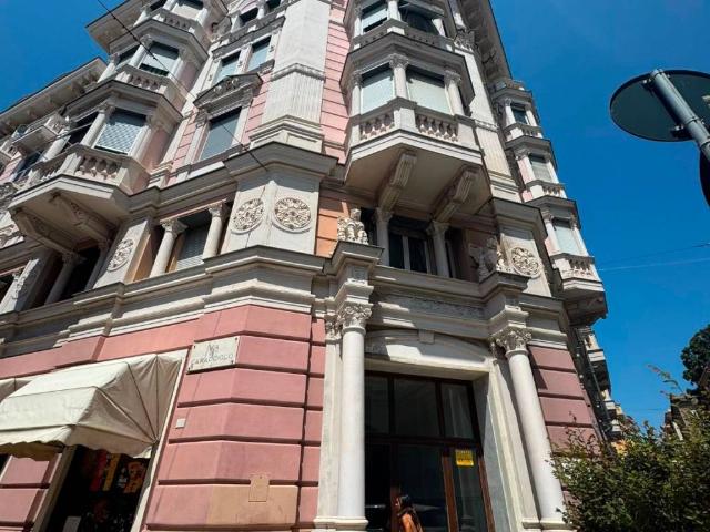 Appartamento in vendita a Genova GE