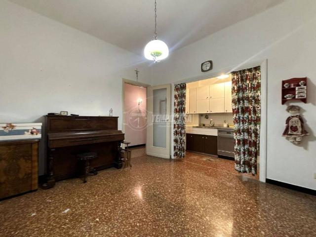 Appartamento in vendita a Genova GE