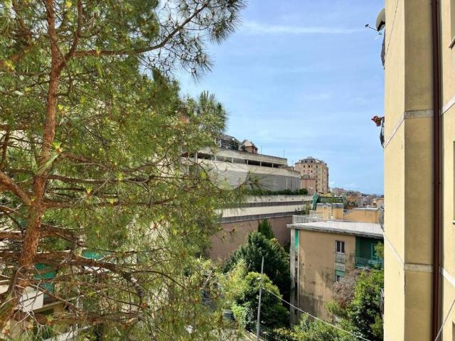 Appartamento in vendita a Genova GE