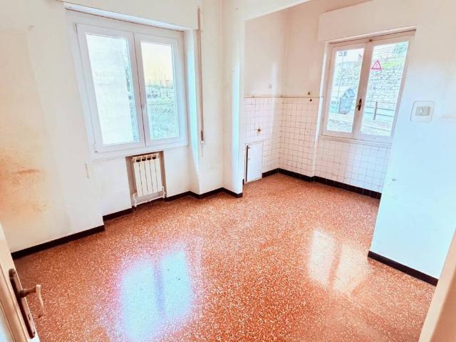 Appartamento in vendita a Genova GE