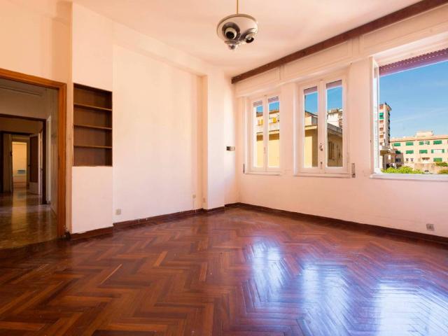Appartamento in vendita a Genova GE