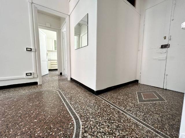 Appartamento in vendita a Genova GE