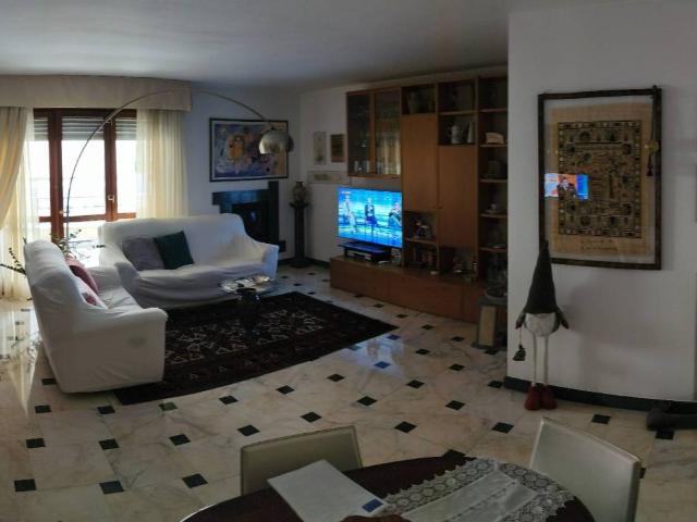 Appartamento in vendita a Genova GE