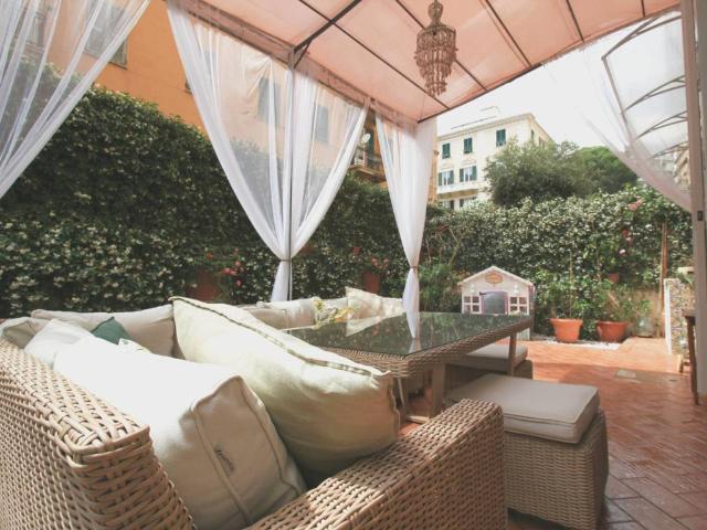 Appartamento in vendita a Genova GE