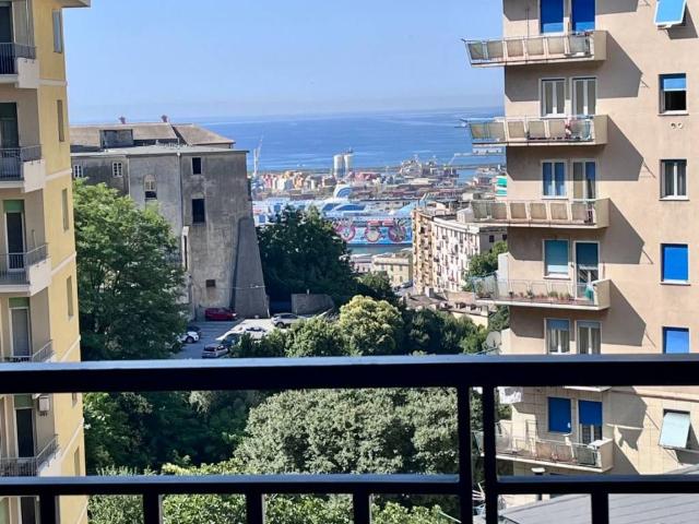 Appartamento in vendita a Genova GE