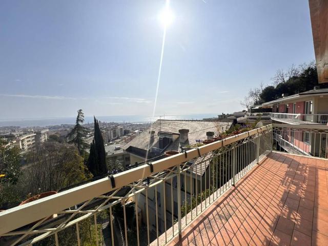 Appartamento in vendita a Genova GE