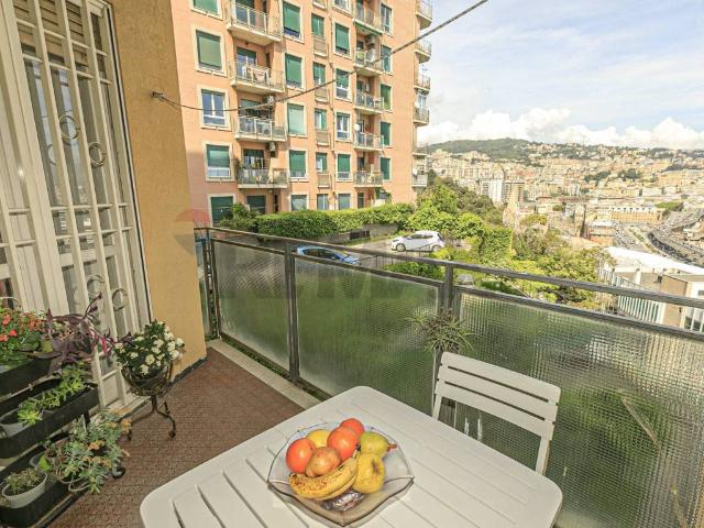 Appartamento in vendita a Genova GE