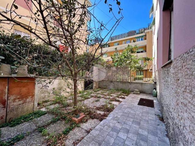 Appartamento in vendita a Genova GE