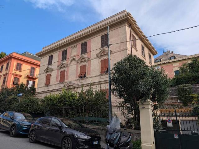Appartamento in vendita a Genova GE