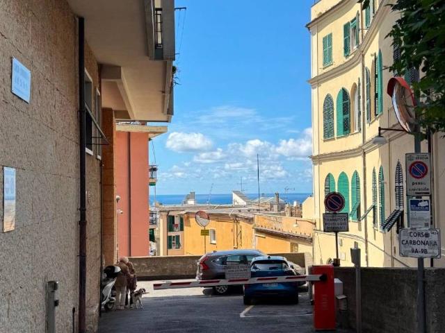 Appartamento in vendita a Genova GE