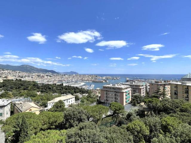 Appartamento in vendita a Genova GE
