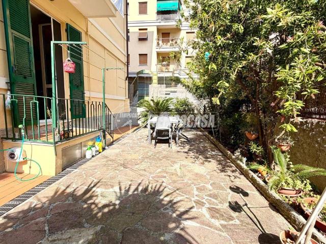 Appartamento in vendita a Genova GE