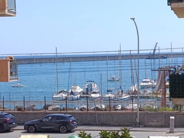 Appartamento in vendita a Genova GE