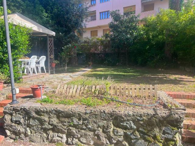 Appartamento in vendita a Genova GE